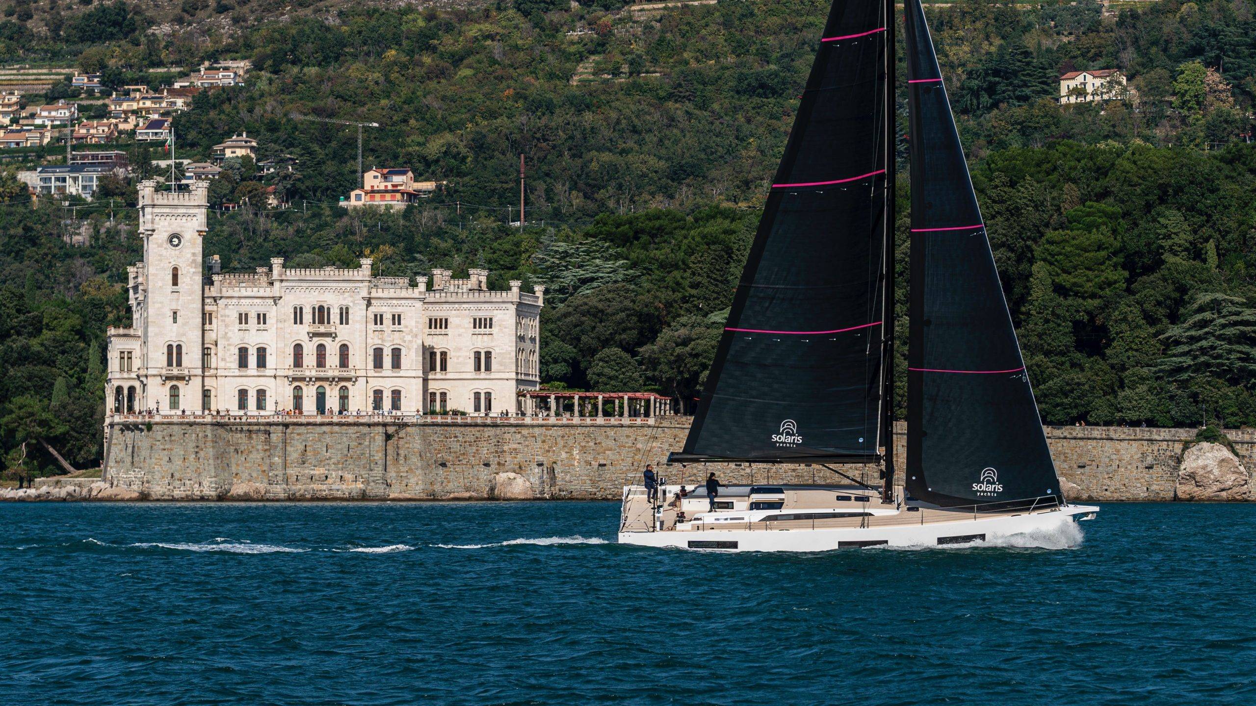 Solaris Yachts 55 Decklayout Performance Segelyacht Solaris Deutschland Vertrieb