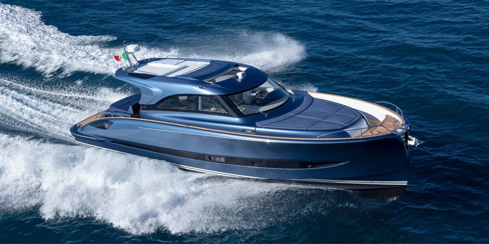 Solaris Power 48 Coupé Decklayout – Solaris Power Yacht Europa