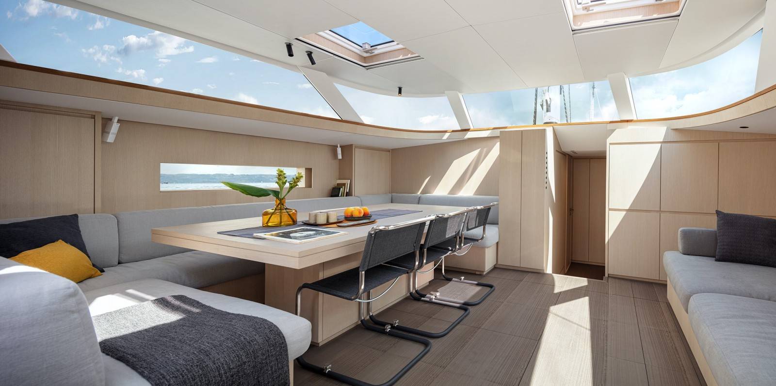 Unsere Solaris Charter- und Skipperservices Europa – Maßgeschneiderte Yacht Charter Erlebnisse