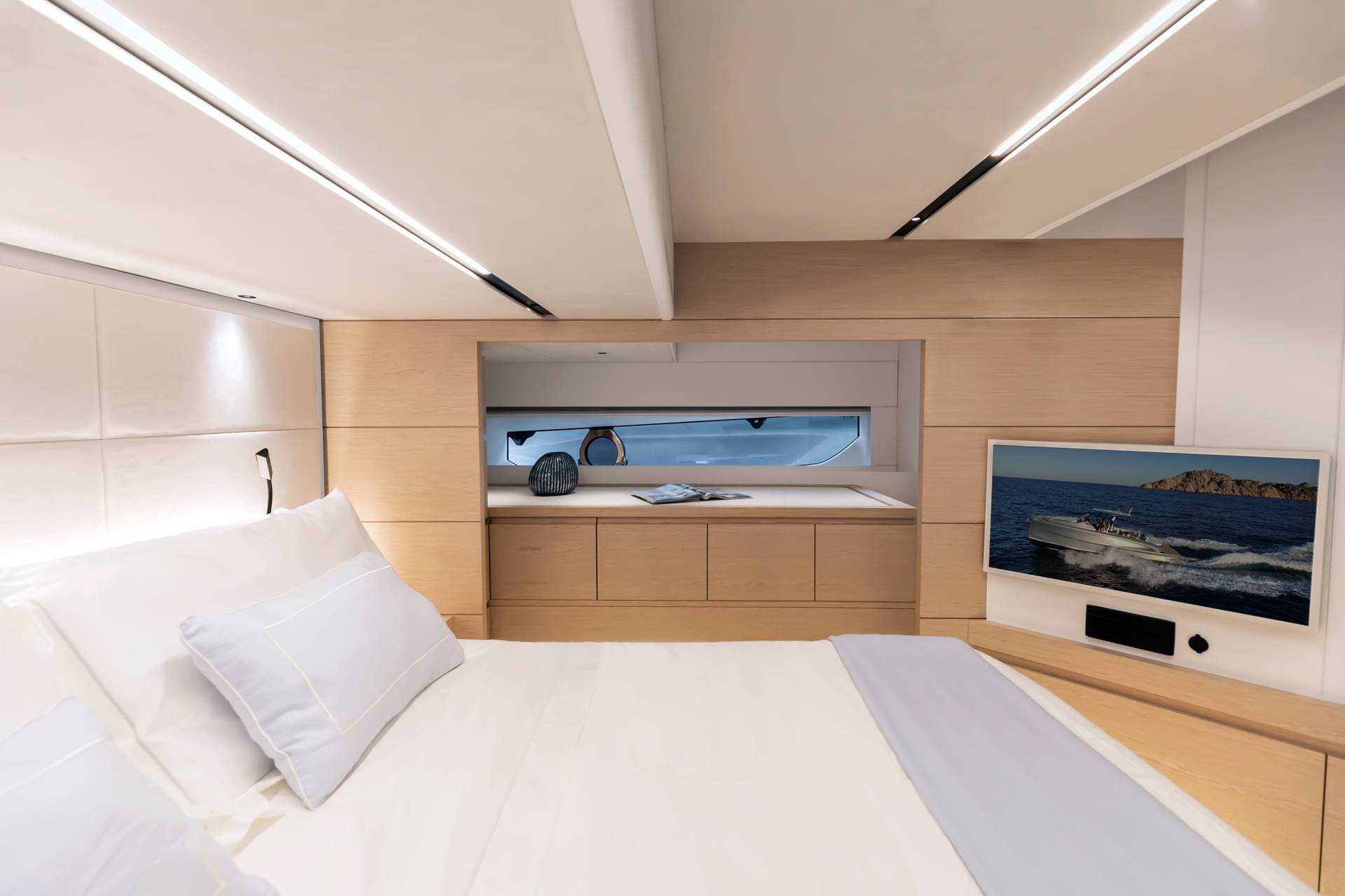 Solaris Power 52 Luxus Motor Yacht Solaris Deutschland kaufen Premium Yacht